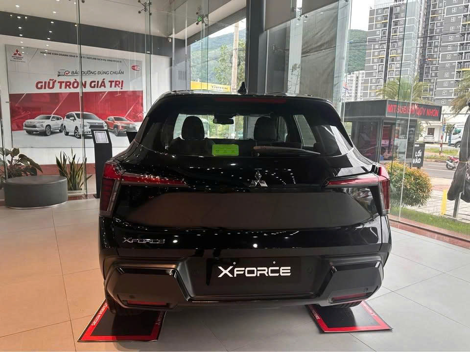 xforce premium màu đen