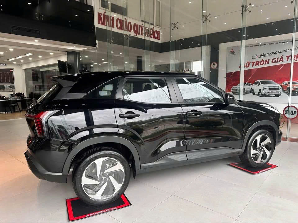 xforce premium màu đen