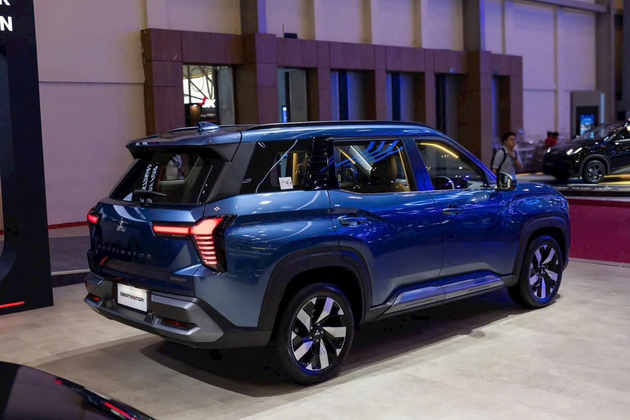 mitsubishi destinator