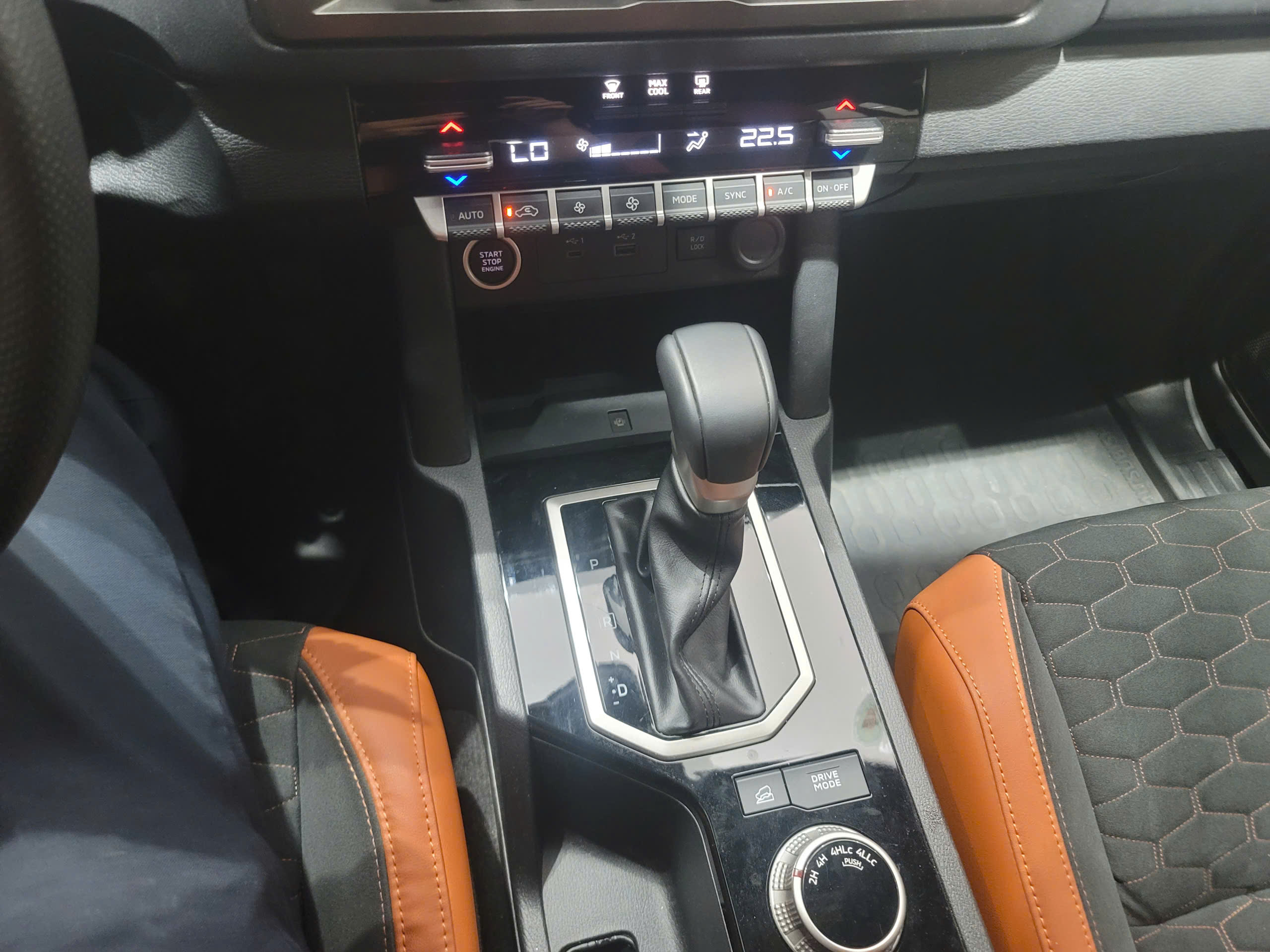 xe bán tải triton