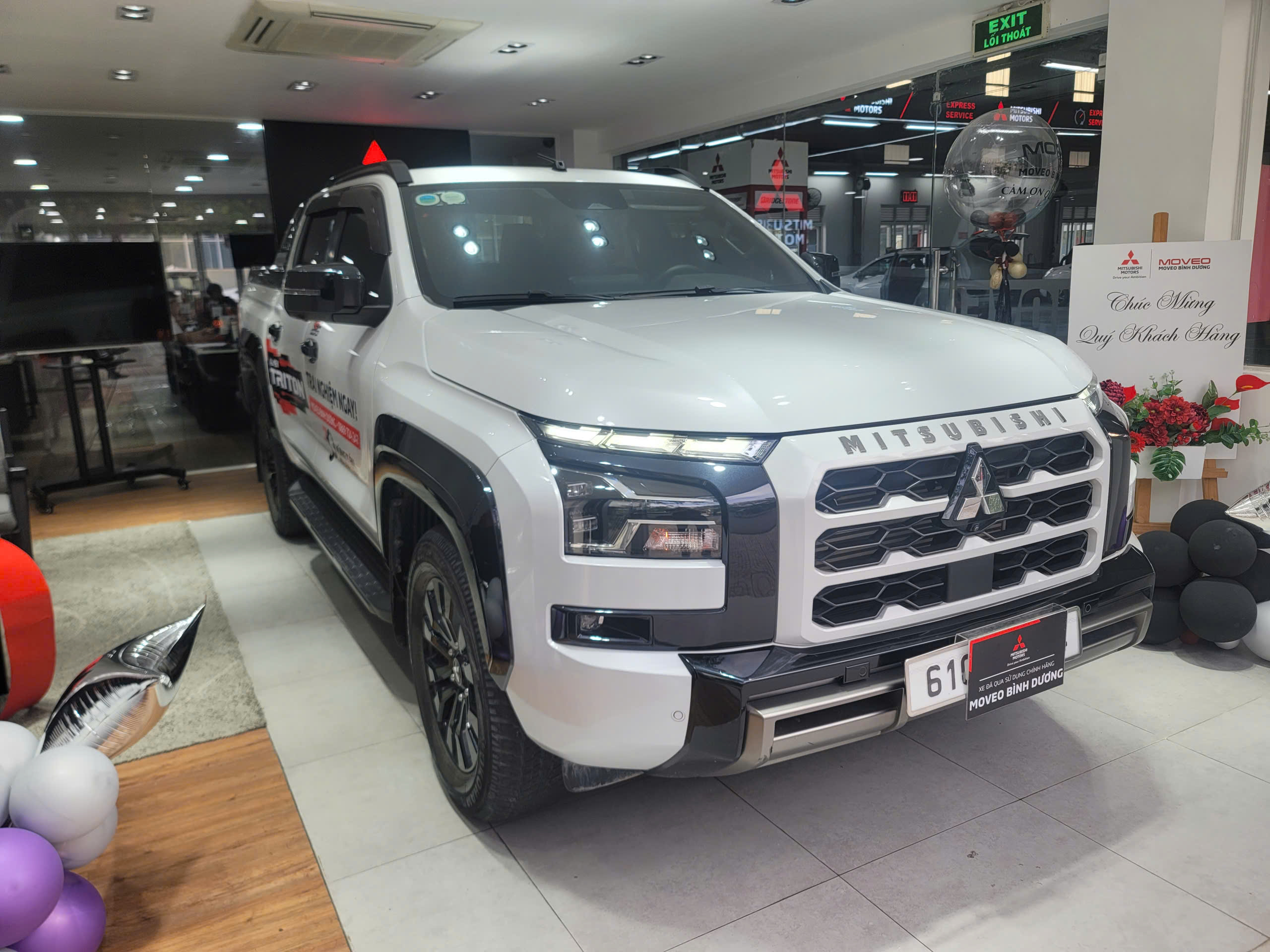 xe bán tải triton