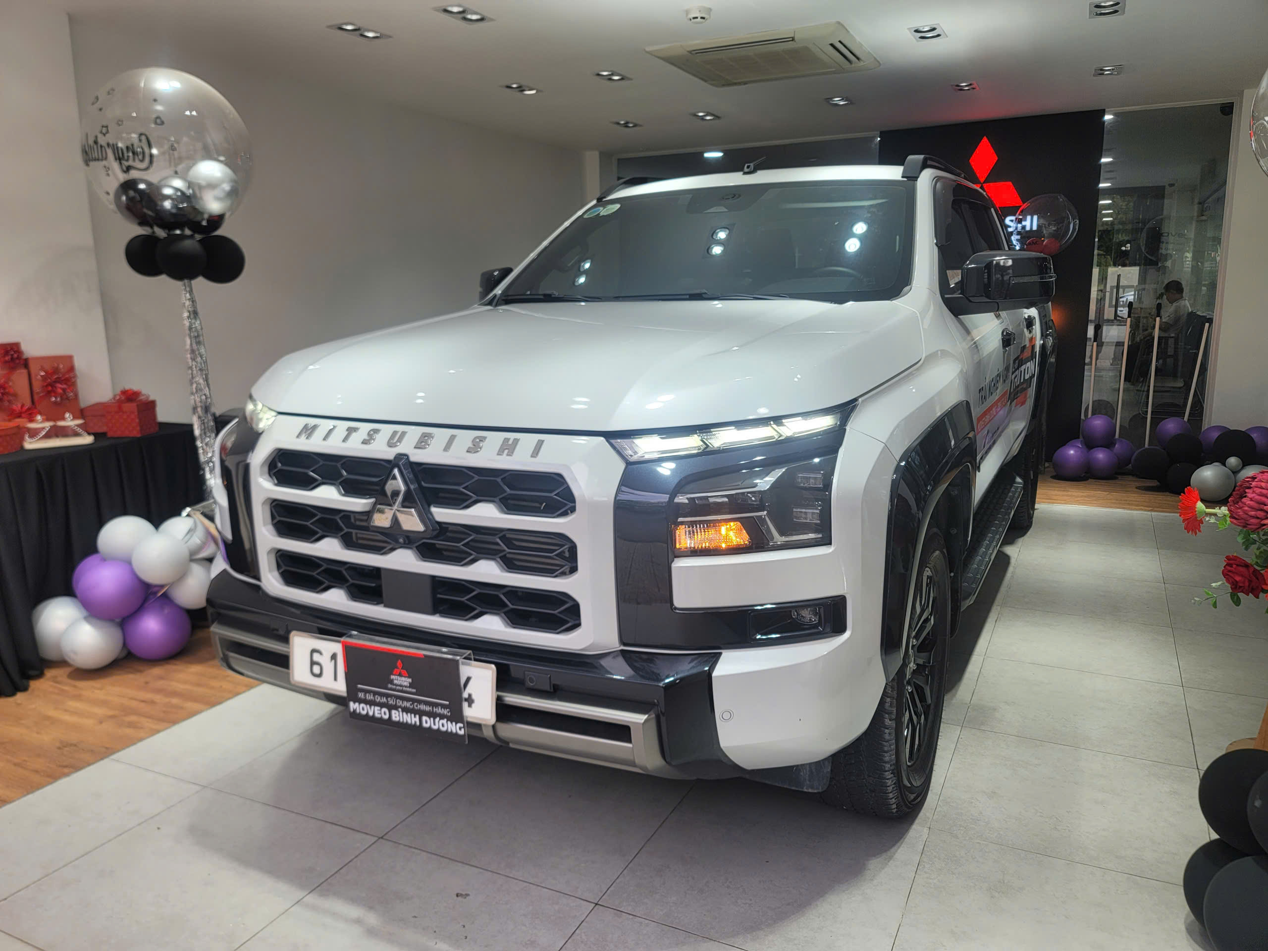 xe bán tải triton